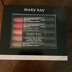 MaryKay Ultimate Lip Gloss Set